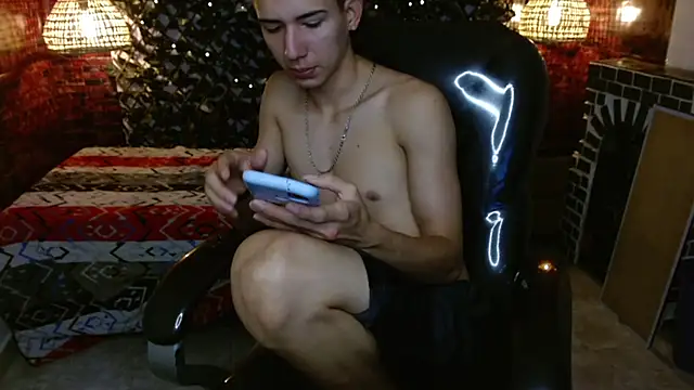 Snapshot of JackSwan18 chatting on 01-11-25, 03:52 JackSwan18 online show from 01-11-25, 03:52