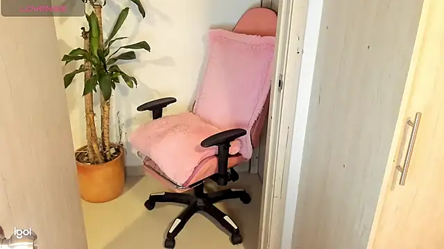 bruneettklaryss online show from 01-19-25, 07:58