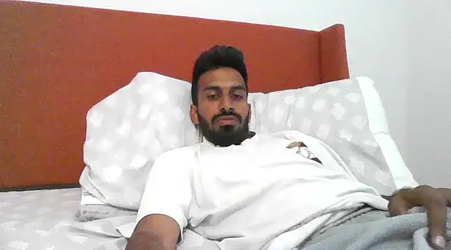 Snapshot of skinny__boy__ chatting on 02-19-25, 07:38 skinny boy online show from 02-19-25, 07:38