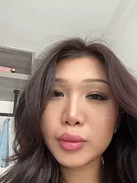 Snapshot of Mia_Meow_ chatting on 02-17-25, 04:42 Mia Meow online show from 02-17-25, 04:42