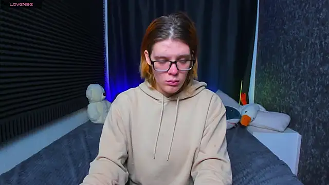 KIKI Krash online show from 02-27-25, 10:37