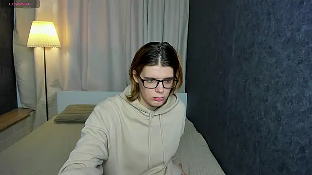 KIKI Krash online show from 03-08-25, 10:22