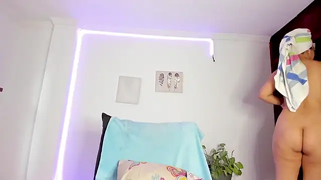 anniesweet- online show from 11-10-25, 01:43