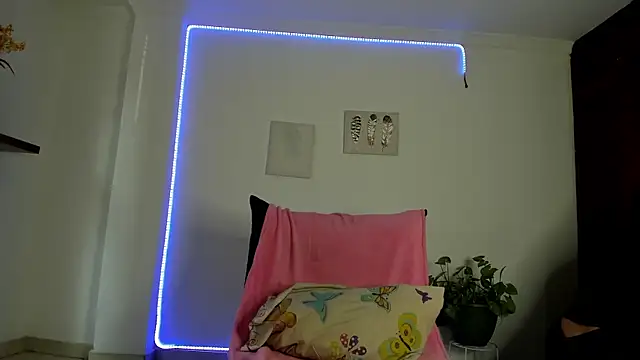 anniesweet- online show from 11-25-25, 01:33