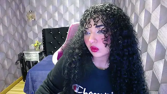 Sofiacowperx online show from 02-11-25, 12:48