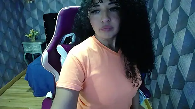 Sofiacowperx online show from 02-13-25, 03:56