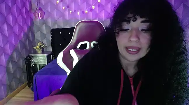 Sofiacowperx online show from 02-14-25, 12:57