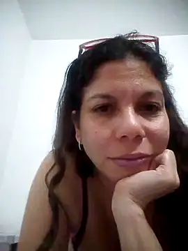 Carliina Soussa online show from 01-28-25, 04:18