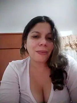 Carliina Soussa online show from 10-20-25, 01:17