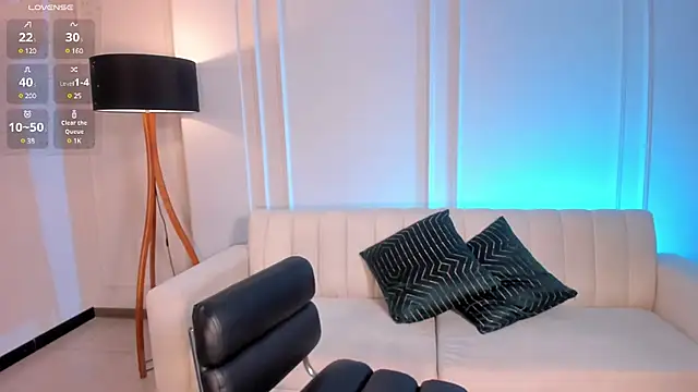 Snapshot of SavannahStorm chatting on 02-01-25, 06:19 SavannahStorm online show from 02-01-25, 06:19