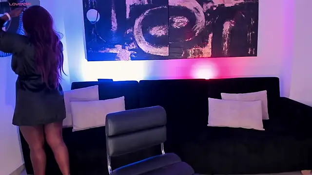 Snapshot of SavannahStorm chatting on 02-04-25, 09:41 SavannahStorm online show from 02-04-25, 09:41