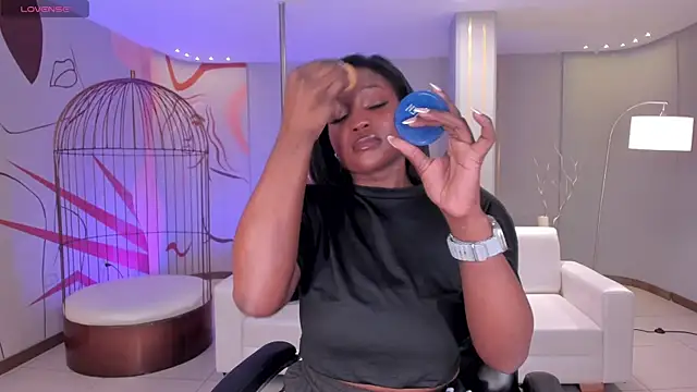 Snapshot of SavannahStorm chatting on 11-28-25, 12:52 SavannahStorm online show from 11-28-25, 12:52