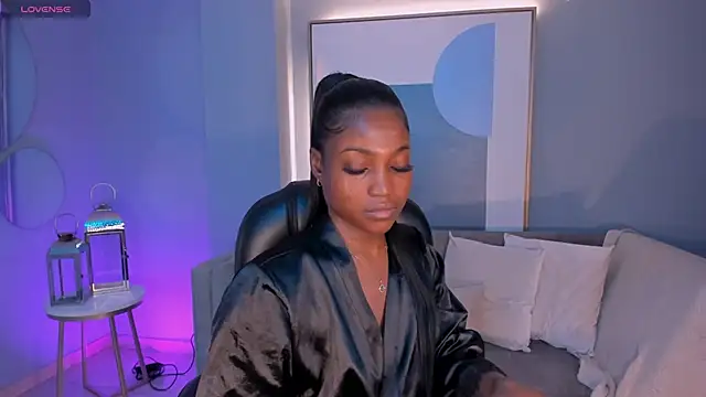 Snapshot of SavannahStorm chatting on 12-04-25, 10:46 SavannahStorm online show from 12-04-25, 10:46