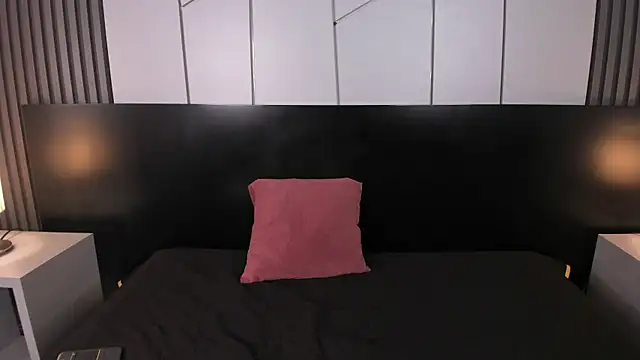 liz goth online show from 02-21-25, 01:33