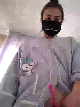 Snapshot of MikaKors chatting on 01-19-25, 09:44 MikaKors online show from 01-19-25, 09:44