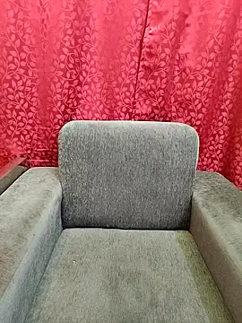 Cute Kritika online show from 12-14-25, 04:18