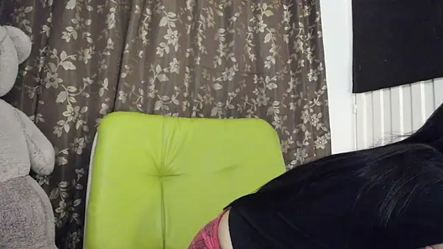 Snapshot of Nathaly_love96 chatting on 01-15-25, 11:19 Nathaly love96 online show from 01-15-25, 11:19