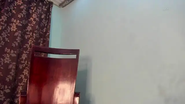 Snapshot of Nathaly_love96 chatting on 01-17-26, 11:37 Nathaly love96 online show from 01-17-26, 11:37