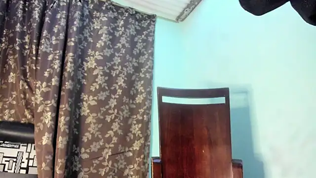 Snapshot of Nathaly_love96 chatting on 02-22-26, 11:53 Nathaly love96 online show from 02-22-26, 11:53