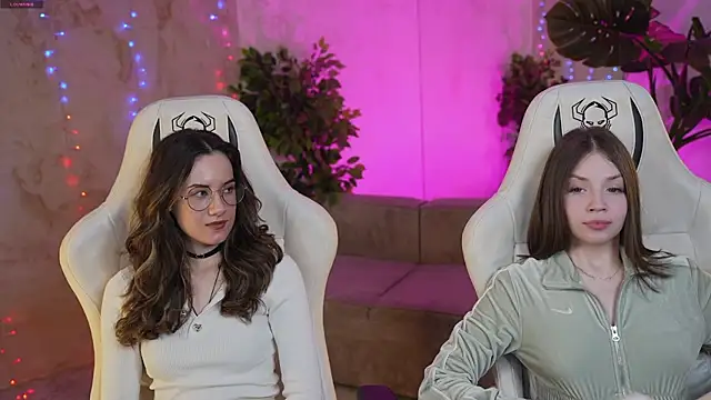 Beatrice 054 online show from 02-11-25, 11:32