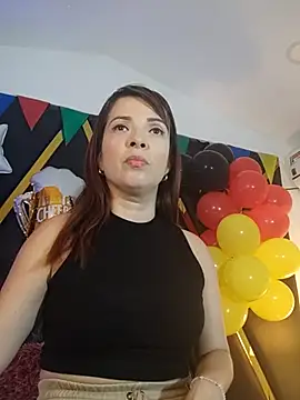 Adel Nesbiit online show from 09-24-25, 07:28