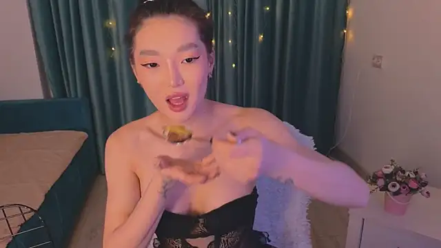 Snapshot of AudreyMell chatting on 02-05-25, 02:48 AudreyMell online show from 02-05-25, 02:48