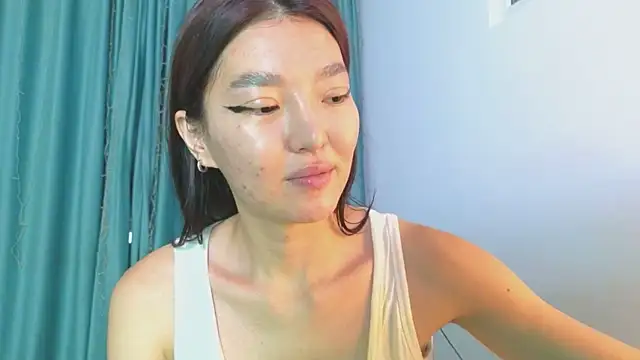 Snapshot of AudreyMell chatting on 09-16-25, 02:40 AudreyMell online show from 09-16-25, 02:40