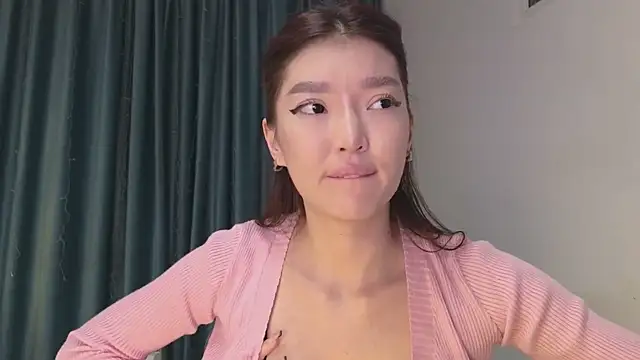 Snapshot of AudreyMell chatting on 12-01-25, 01:05 AudreyMell online show from 12-01-25, 01:05