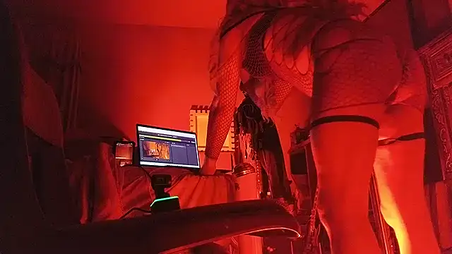 Sandrasaa online show from 11-30-25, 07:34