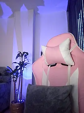 Charlee pink online show from 01-05-25, 11:01