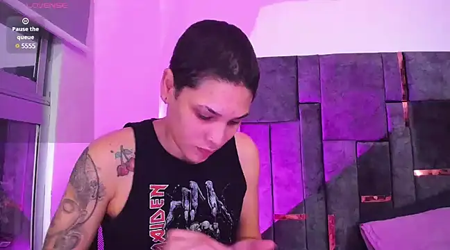 Charlee pink online show from 02-13-25, 12:02