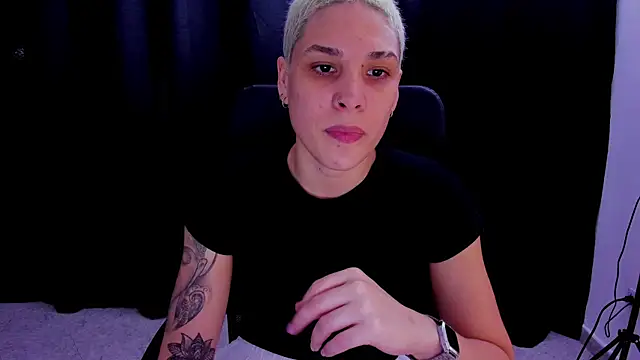 Charlee pink online show from 09-15-25, 07:25