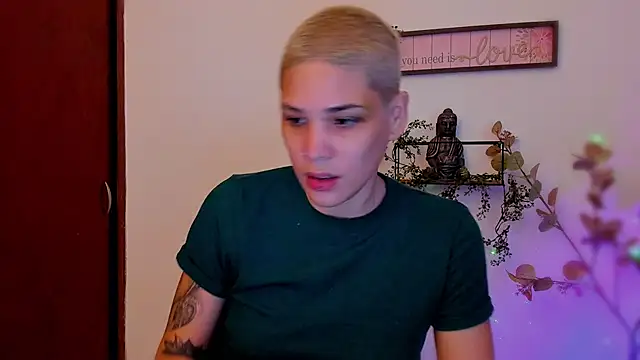 Charlee pink online show from 01-11-26, 05:07