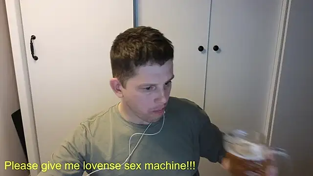 BigL0ve online show from 04-10-26, 01:38