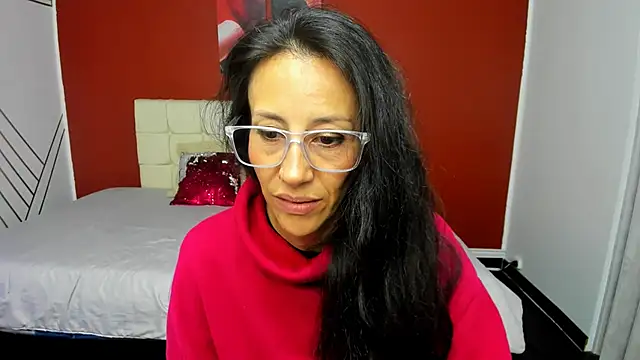 Abrillee1 online show from 12-27-24, 01:53