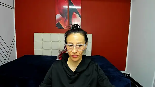 Abrillee1 online show from 01-12-25, 06:28