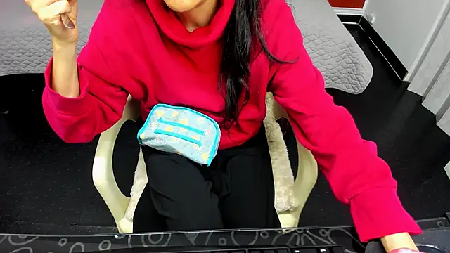 Abrillee1 online show from 02-24-25, 07:41