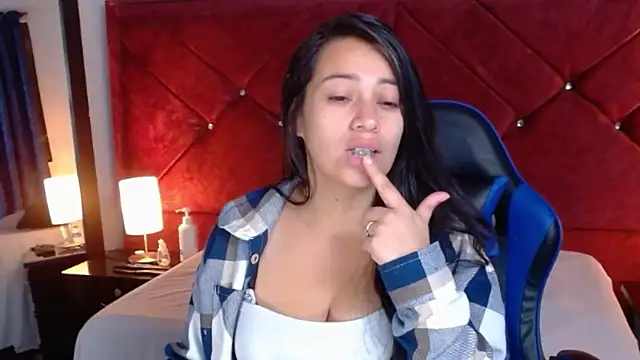 Julietacollins06 online show from 03-04-26, 01:06