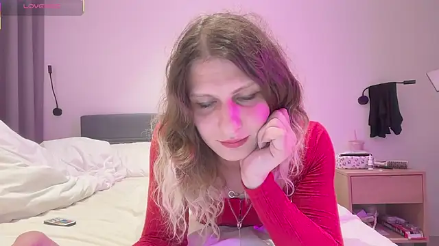 Alice Pinkhead online show from 11-18-25, 09:47