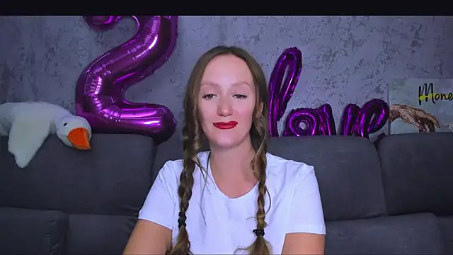 Snapshot of DreameSoul chatting on 03-02-25, 03:48 DreameSoul online show from 03-02-25, 03:48