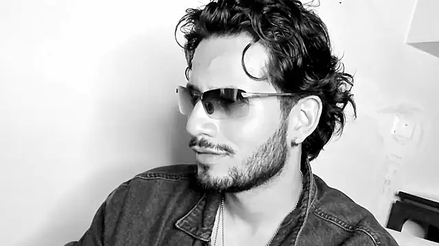 Nicholasrodrii online show from 02-23-25, 10:31