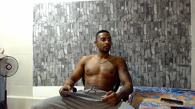 Snapshot of Joseephjackson chatting on 12-05-24, 04:44 Joseephjackson online show from 12-05-24, 04:44