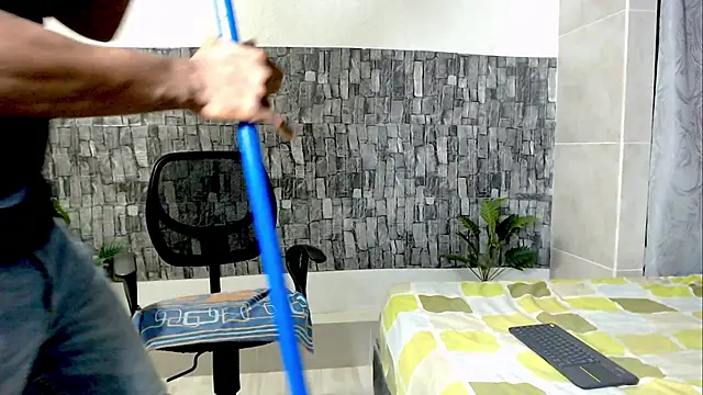 Snapshot of Joseephjackson chatting on 02-19-25, 02:12 Joseephjackson online show from 02-19-25, 02:12