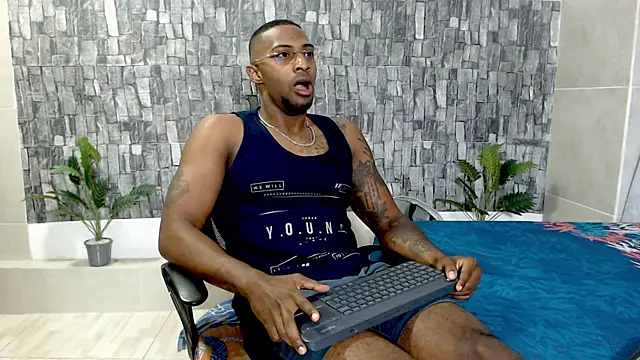 Snapshot of Joseephjackson chatting on 03-01-25, 12:45 Joseephjackson online show from 03-01-25, 12:45