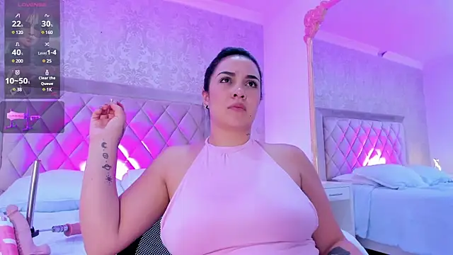 Snapshot of brianaGuzman chatting on 01-28-25, 05:03 brianaGuzman online show from 01-28-25, 05:03