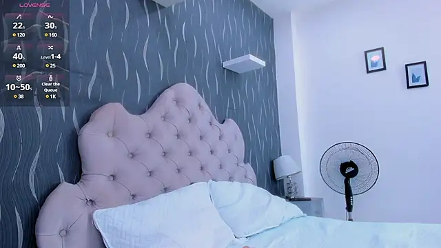 Snapshot of brianaGuzman chatting on 03-03-25, 01:09 brianaGuzman online show from 03-03-25, 01:09