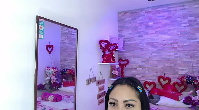 Snapshot of CindyWilliams_ chatting on 02-18-25, 04:48 CindyWilliams online show from 02-18-25, 04:48