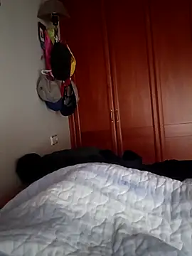 Snapshot of AAngel20 chatting on 10-04-25, 04:38 AAngel20 online show from 10-04-25, 04:38