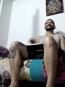 AndresSmith   online show from 03-05-25, 08:43