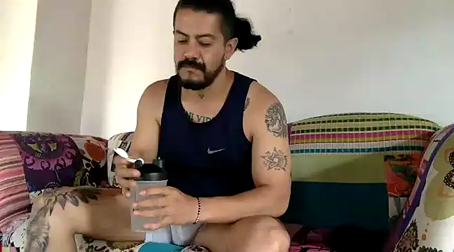 AndresSmith   online show from 03-06-25, 04:49